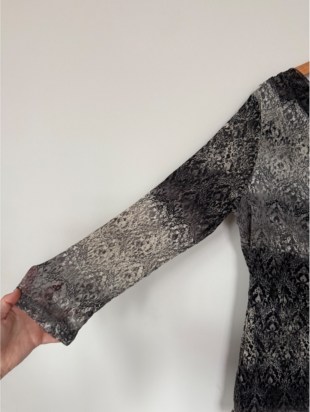VTG Y2K Axcess Whimsical Cowl Neck 3/4 Sleeve Sheer Blouse Paisley Fall - Picture 4 of 9